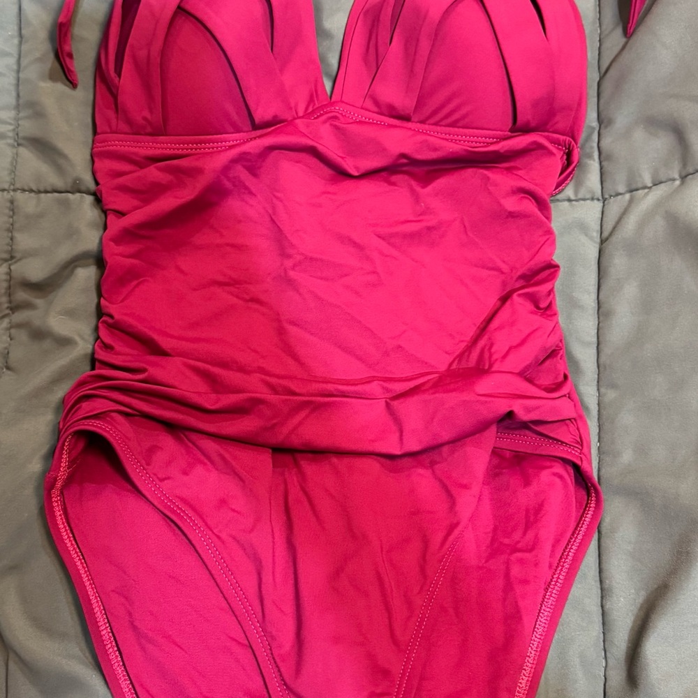 La Blanca Fuchsia One-Piece Swimsuit